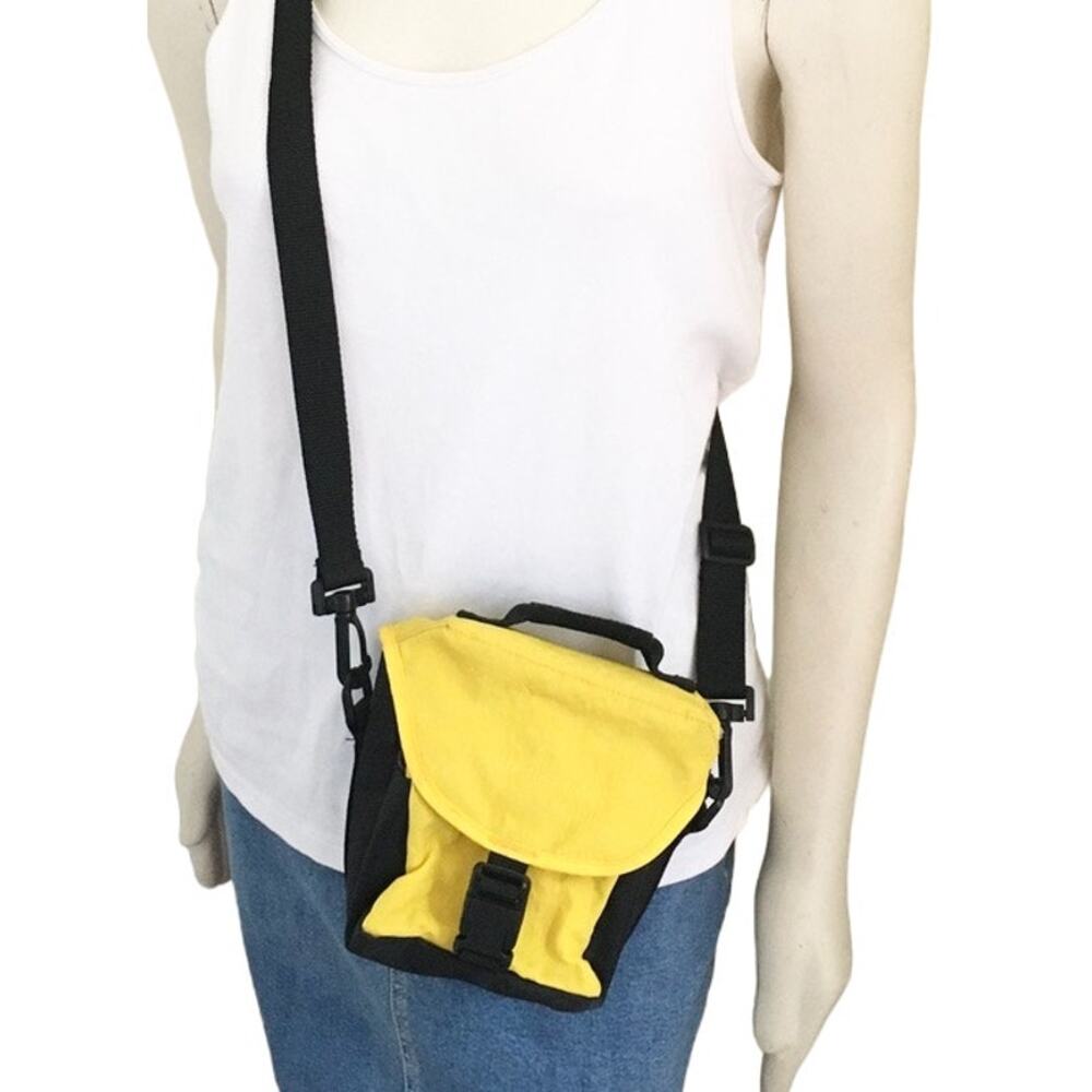QUANTARAY Quilted Camara Bag Yellow Black Carry handle Crossbody strap